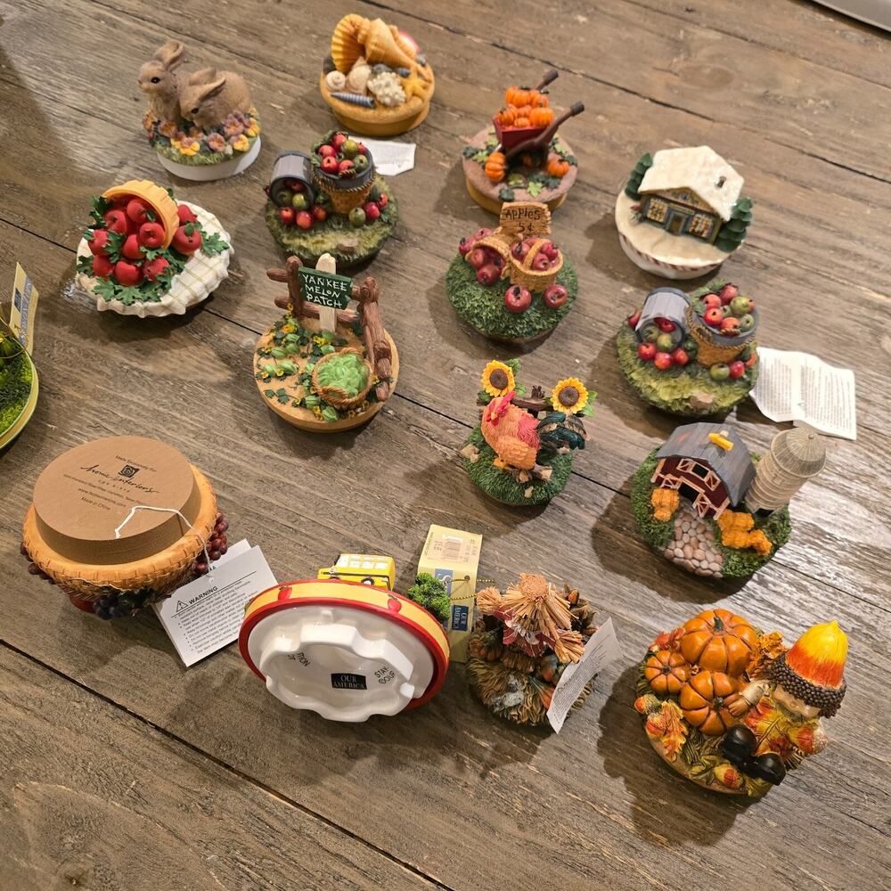 Lot Of 13 Decorative Candle Toppers - Yankee Candle Our America Hallmark NEW! - Picture 16 of 16